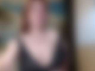 Live cam show with Masha - Shaved Pussy Mature on Soda Cam