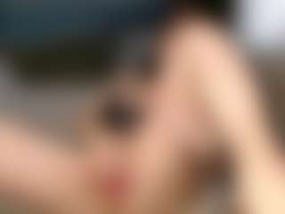 Live cam show with Masha - Middle Aged on liverealitysex.com