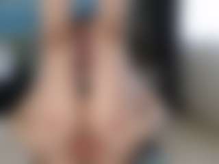 Masha MILF webcam performer live streaming
