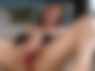 Masha MILF webcam performer live streaming
