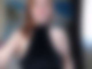Masha MILF webcam performer live streaming