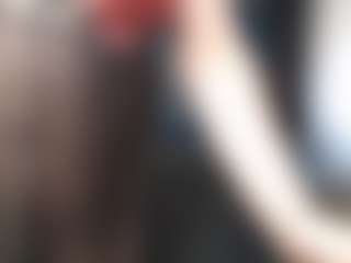 Live cam show with Masha - Shaved Pussy Mature on Camiplay Live