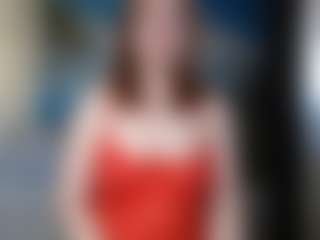 Live cam show with Masha - Green Eyes on chickslive.net