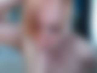 Live cam show with Masha - Spank on SxyPornLive