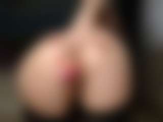 Live cam show with Masha - Blonde Hair Middle Aged on CamSextacy