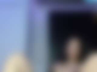 Live cam show with Emma Rose - Living Room on Camsoda