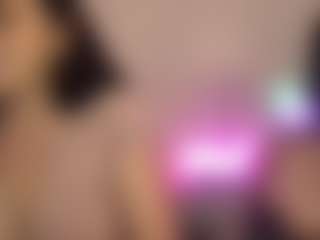 Live cam show with torimcqueenxo - Brown Hair on TeamSkeetLive