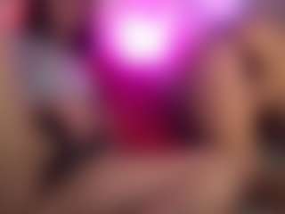 Live cam show with torimcqueenxo - Dildo on Dolls Live