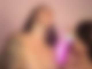 Live cam show with torimcqueenxo - Brown Hair Petite on Camversity