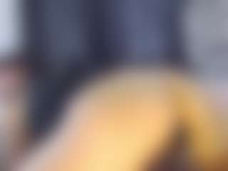 Live cam show with AlanaRouse-1 - Fingers on livesuperchat.net