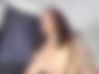 AlanaRouse-1's Live Sex Cam Show