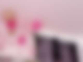 Live cam show with AlanaRouse-1 - Camel Toe on AdultVida.com
