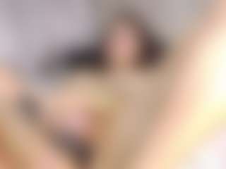 AlanaRouse-1's Live Sex Cam Show