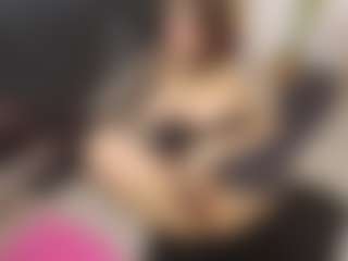 AlanaRouse-1 MILF-Webcam-Darstellerin im Live-Stream