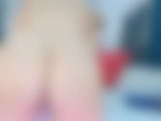 Live cam show with samantha-mature - Trimmed Granny on TeamSkeetLive