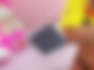 Live cam show with ZOE-MARIA - Glasses on Uber Horny