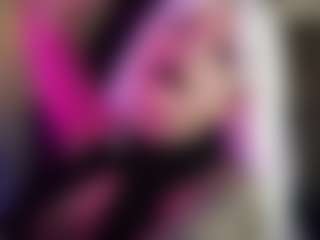 Live cam show with Hottie Ayleen - Green Eyes on camtv