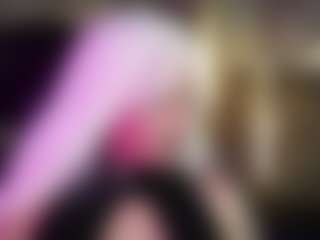Live cam show with Hottie Ayleen - Skinny on milfzrlive.com