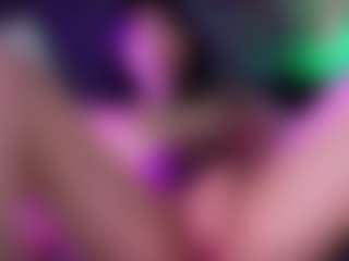 Hottie Ayleen's Live Sex Cam Show