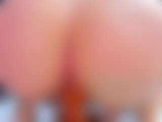 Live cam show with SarayRoyse - Petite on PervPlay.com