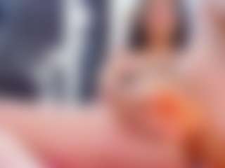 Live cam show with SarayRoyse - Living Room on xxxlivecams.org