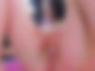 Live cam show with SarayRoyse - Living Room on Gym Cam Girls