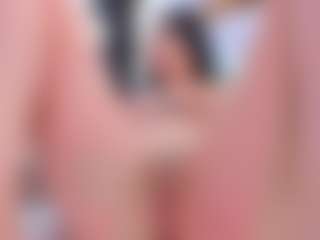 Live cam show with SarayRoyse - Petite on CamwithHer
