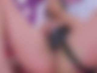 Live cam show with SarayRoyse - Petite on TottyGirls