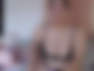 sweetdesires's Live Sex Cam Show