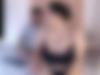 sweetdesires's Live Sex Cam Show