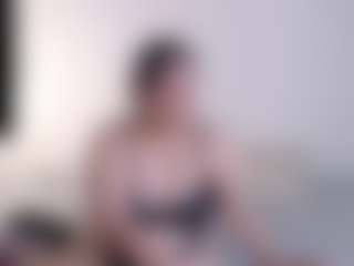 sweetdesires's Live Sex Cam Show