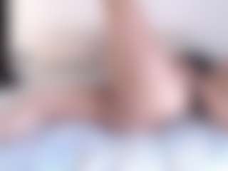sweetdesires's Live Sex Cam Show