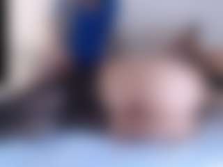 sweetdesires's Live Sex Cam Show