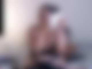 sweetdesires's Live Sex Cam Show