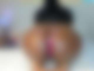 Live cam show with CinnamonG - Amateur on Camsoda