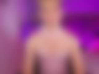 Live-Cam-Show mit Danttee - Drinking auf Camsoda