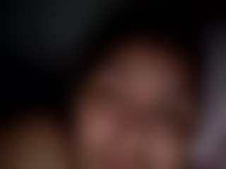 Live cam show with karlapum - Brown Eyes on instabang