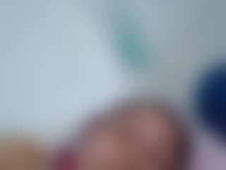 karlapum MILF webcam performer live streaming