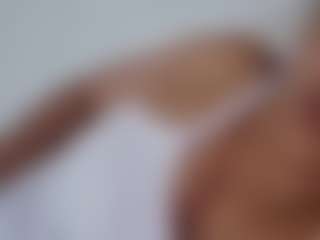 Live cam show with karlapum - MILF on livesuperchat.net