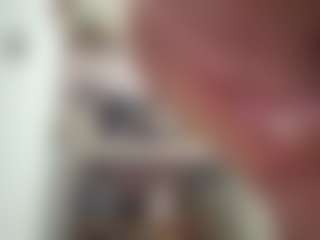 Live cam show with karlapum - Strip MILF on chickslive.net