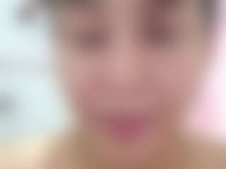 Live cam show with karlapum - Squirt Latina on camtv