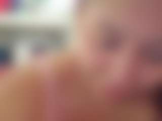 karlapum's Live Sex Cam Show