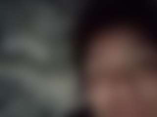 karlapum MILF webcam performer live streaming
