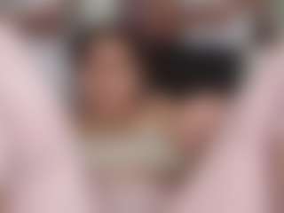 karlapum MILF webcam performer live streaming