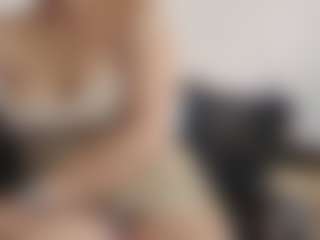 Live cam show with karlapum - Bedroom on Camming Site