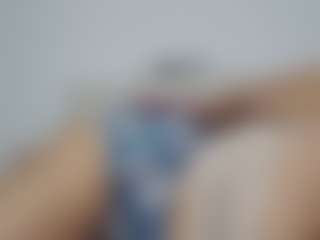 Live cam show with karlapum - Spanish MILF on camgirlchat.live | colombia