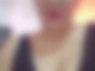 Live cam show with karlapum - Toys MILF on CamwithHer