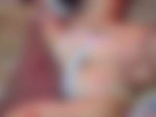Live cam show with karlapum - Curvy MILF on Camsoda