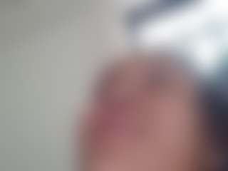 karlapum MILF webcam performer live streaming