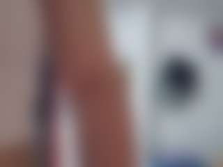 karlapum MILF webcam performer live streaming